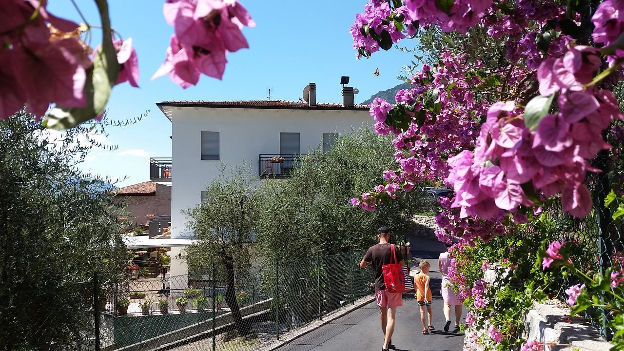 Hotel Augusta Garnì Limone sul Garda Esterno foto